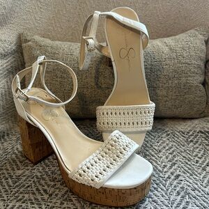 Adorable platform sandals!